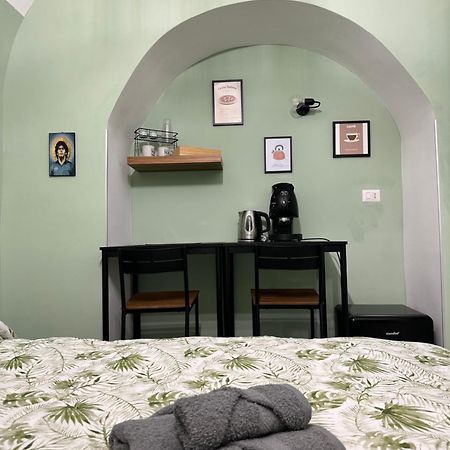 Casa Carmeli Bed and Breakfast Napels Buitenkant foto