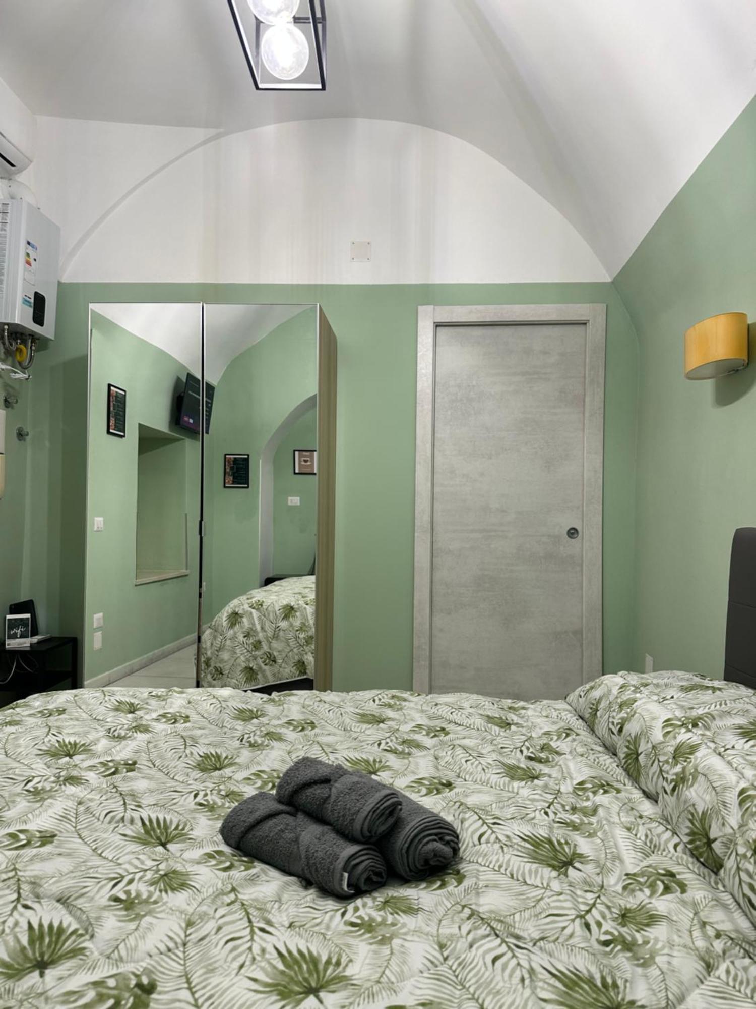 Casa Carmeli Bed and Breakfast Napels Buitenkant foto